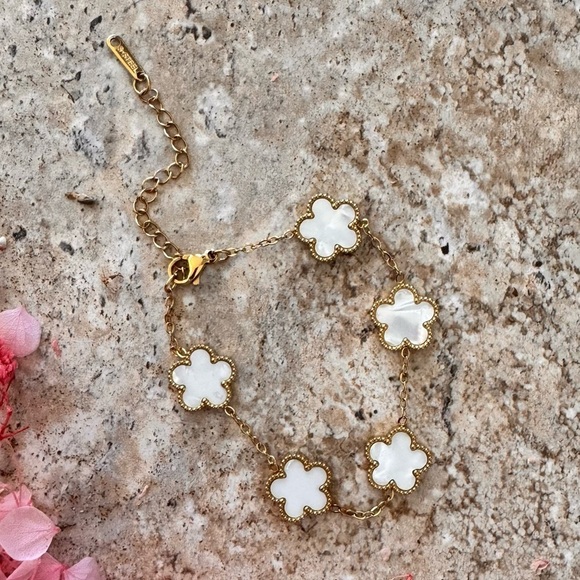 Gold-Toned Stainless Steel White Flower Motif Bracelet - Picture 3 of 4